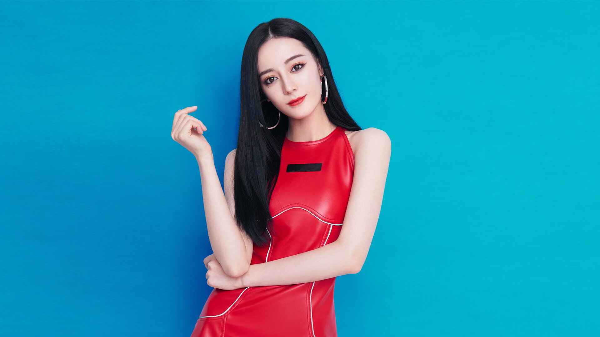 伊朗骑手卡尔·阿里·阿尔达比在巴黎奥运会上与“Porthos Maestro WH Z”马匹携手参赛,表现出色。